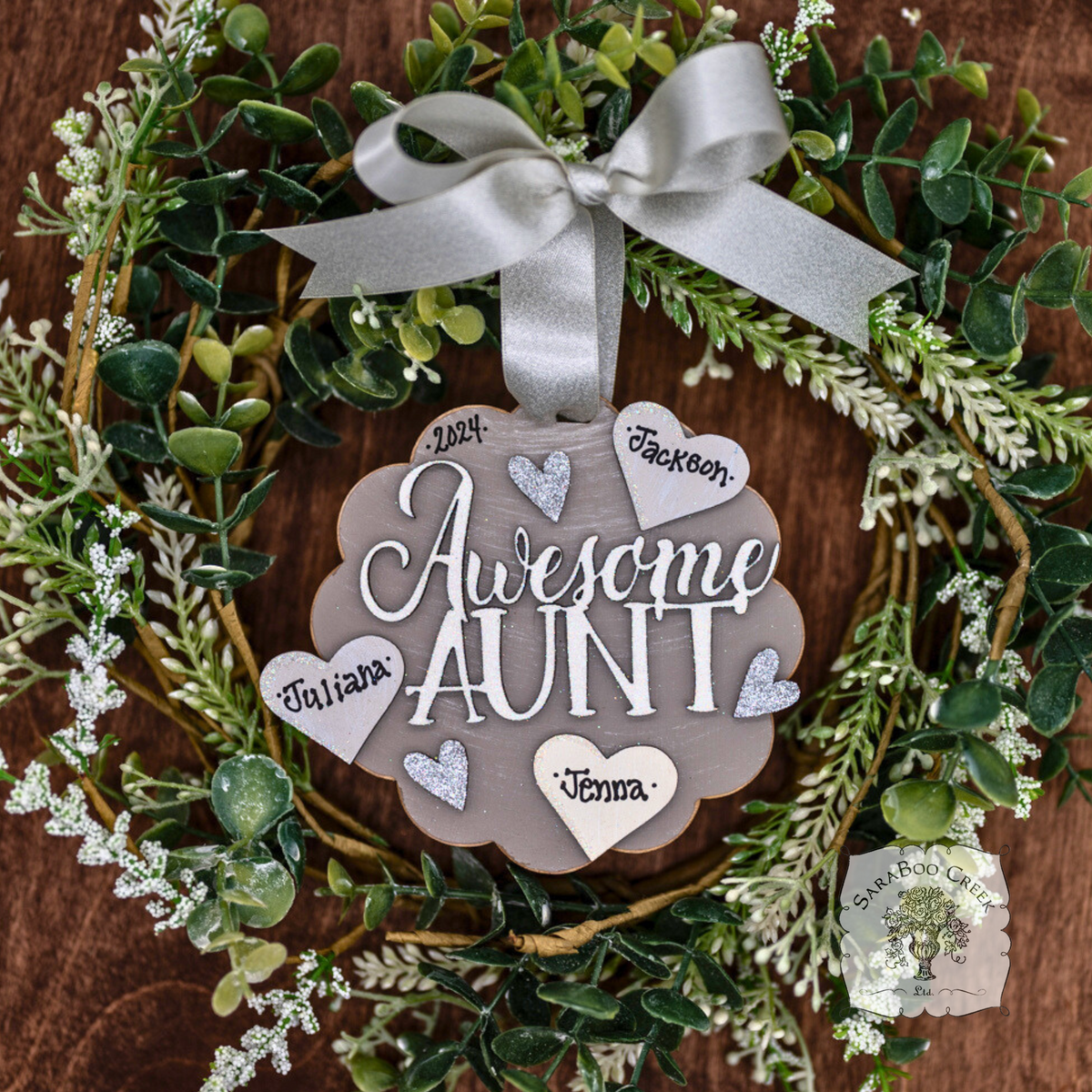 "Awesome Aunt" Ornament w/ 1-5 Personalized Hearts - Great Aunt Gift from Nieces and Nephews