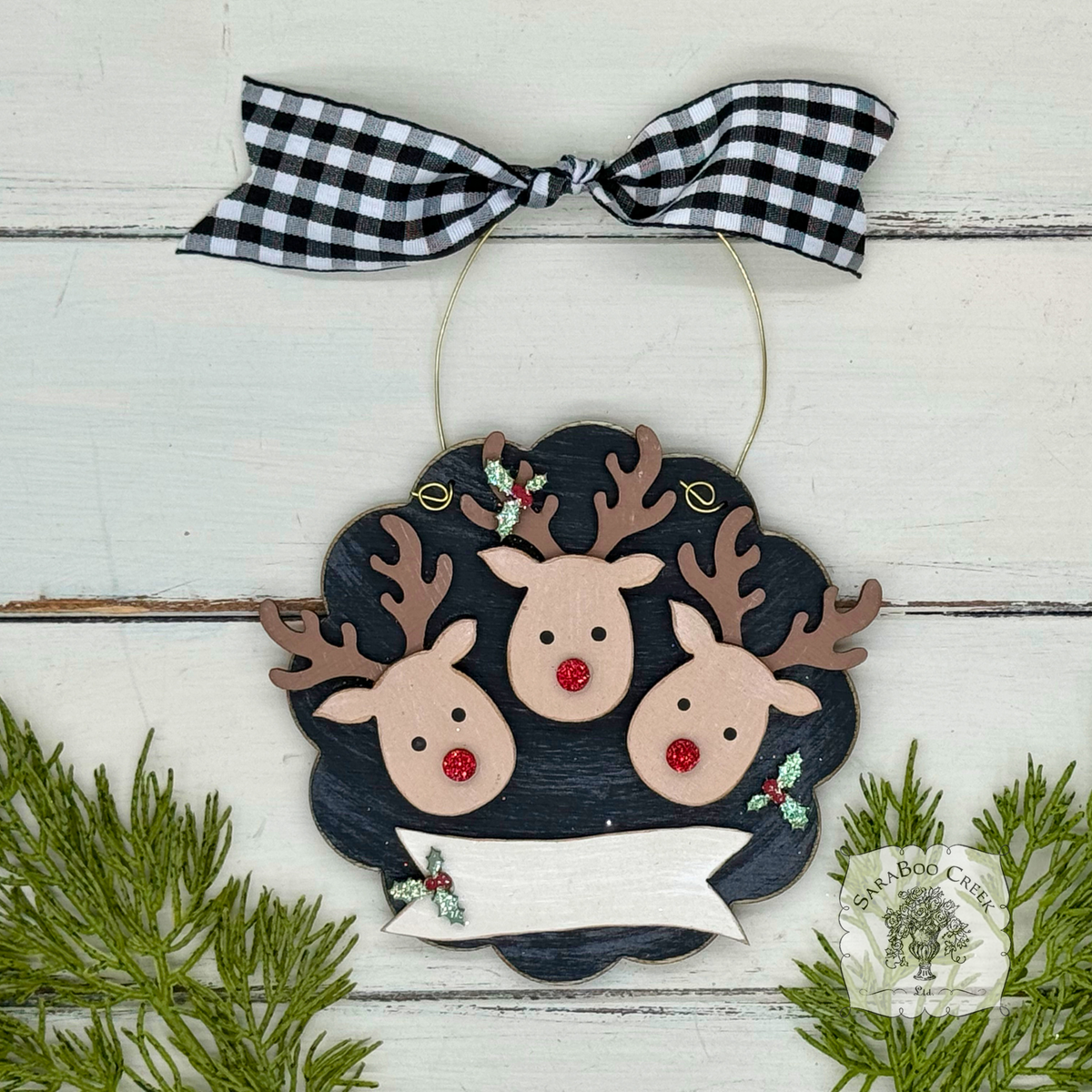 3 Reindeer Scallop Ornament with Banner