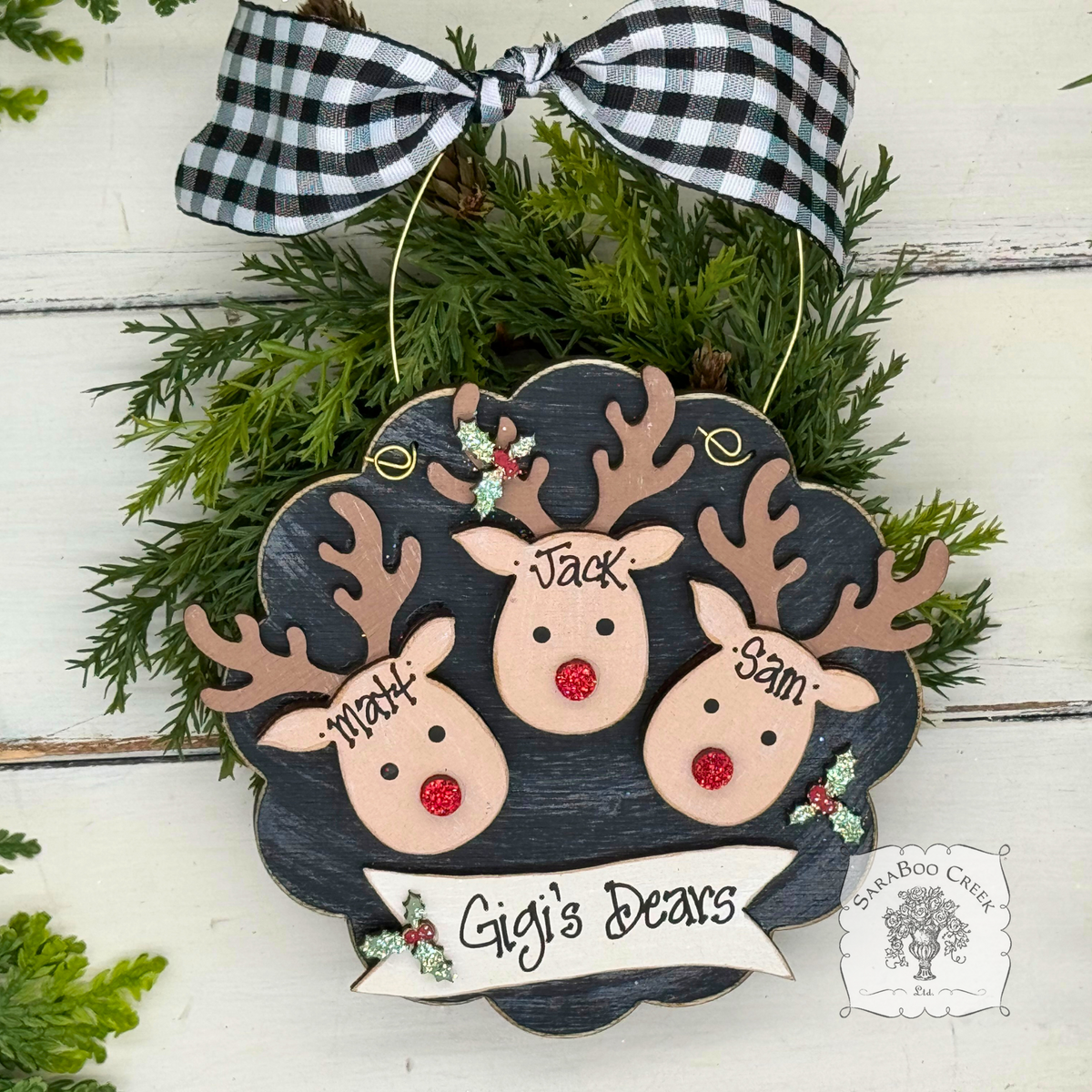 3 Reindeer Scallop Ornament with Banner