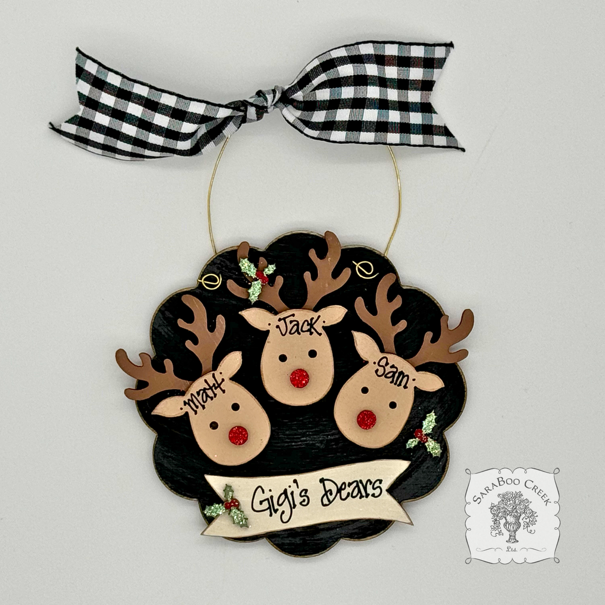 3 Reindeer Scallop Ornament with Banner