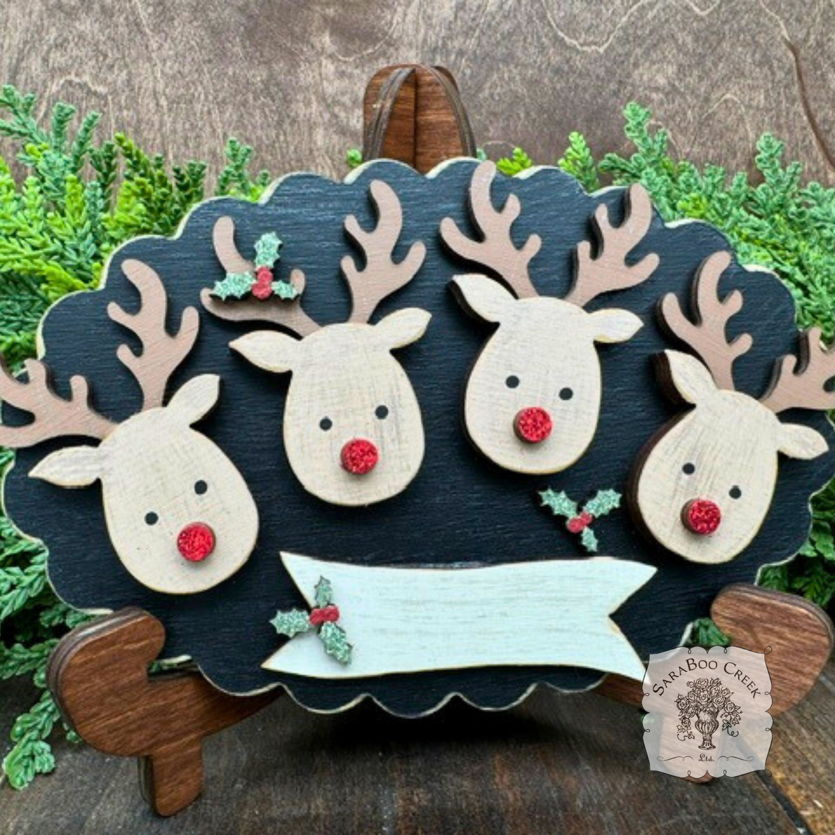 4 Reindeer Scallop with Banner and easel