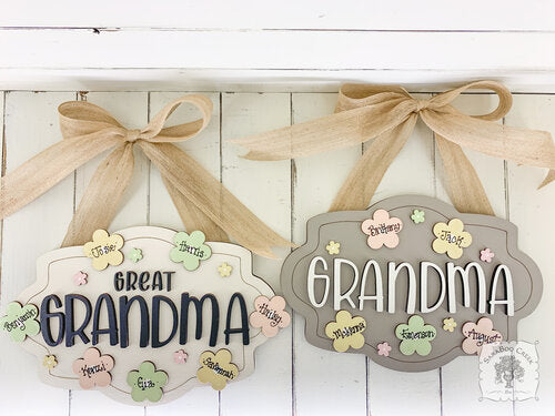 Grandma / Great Grandma Plaque with Personalized Flowers with Grandkids Names