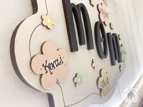 Mom Plaque with Flowers Personalized with Kid's Names