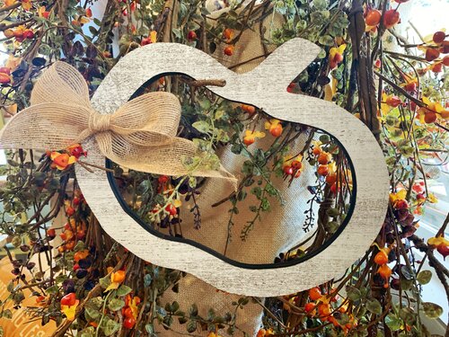 Rustic Pumpkin Outline Decoration - Cute Wreath Tie-In Pumpkin Cut Out